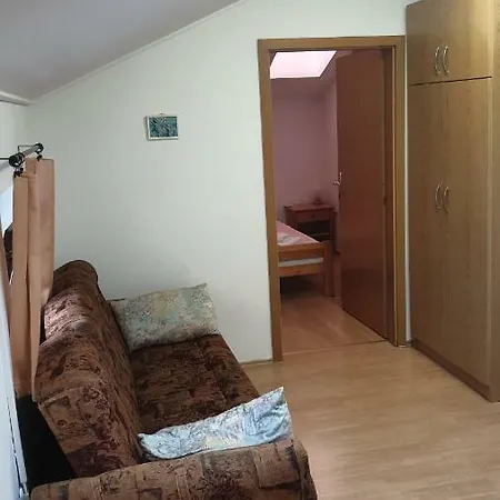 Apartmaji Delfincek * Izola