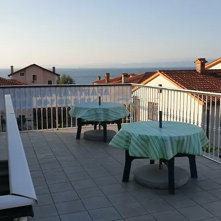 Appartamento Apartmaji Delfincek Izola